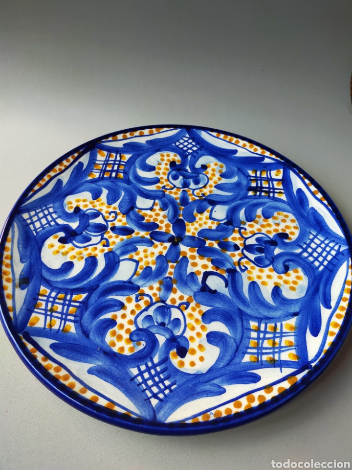 Antig&uuml;edades: PLATO DE CERAMICA TONOS AZULES - Foto 2