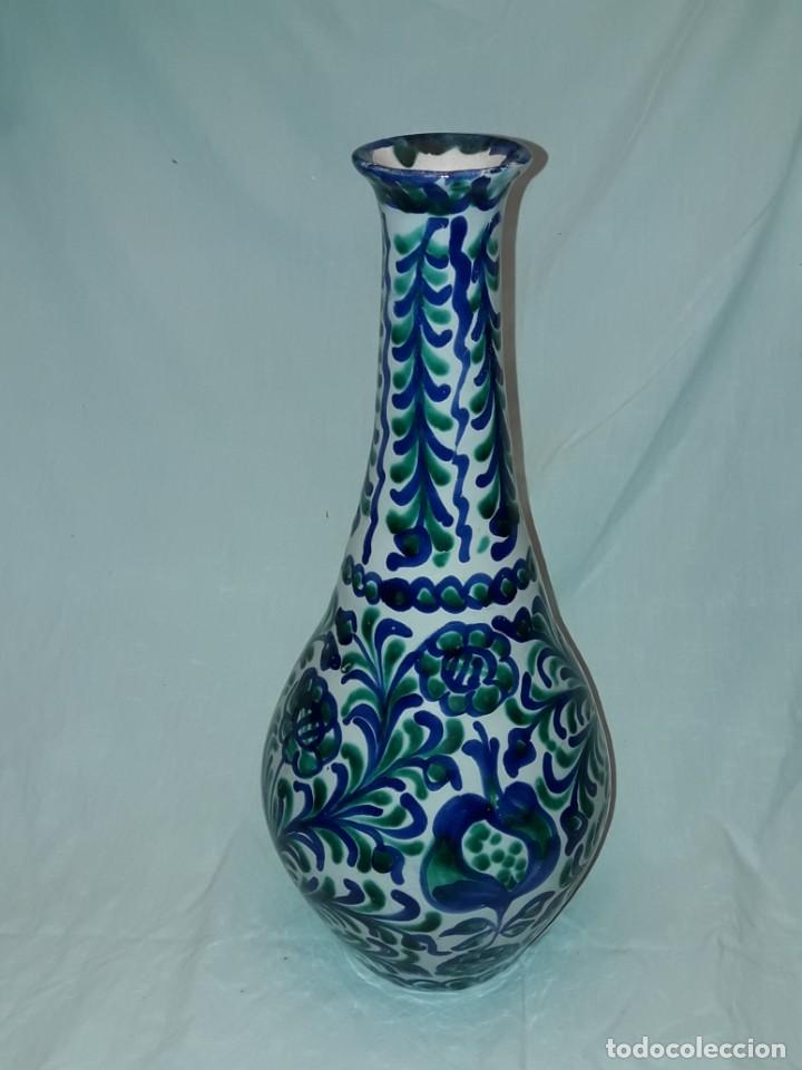 Antigüedades: Bello jarrón boca estrecha cerámica Fajalauza Granada 29cm - Foto 2 - 246891085