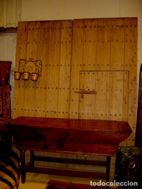 Antig&uuml;edades: Porton rustico de clavos redondos - Foto 1