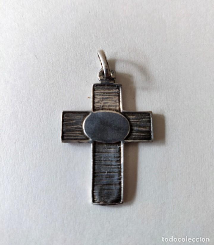 Antig&uuml;edades: Cruz de Plata - Foto 2