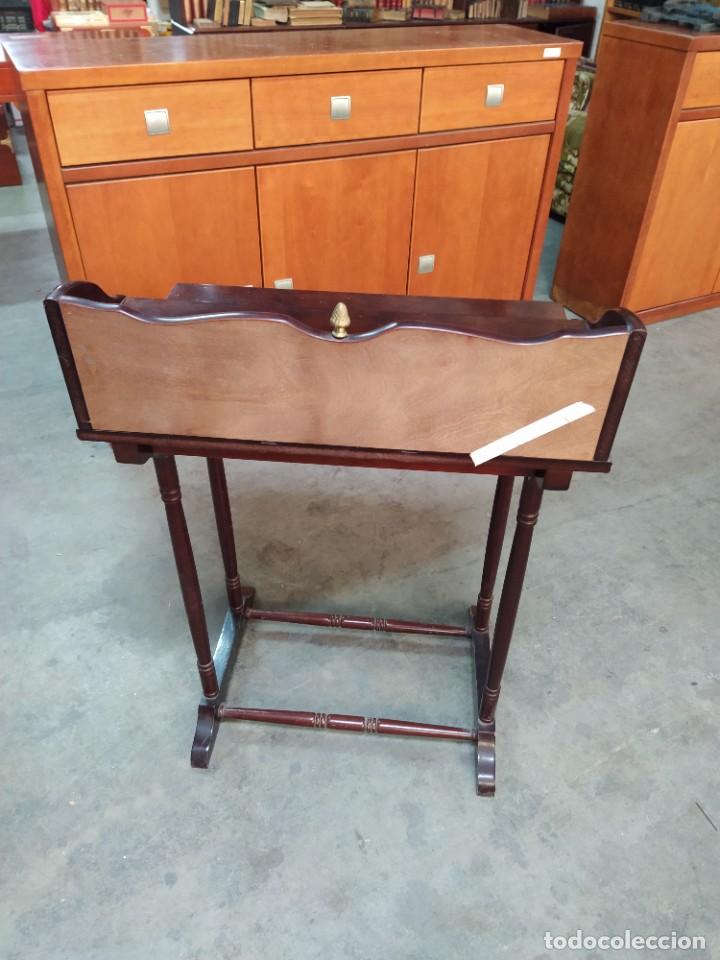 Antig&uuml;edades: ESCRITORIO AUXILIAR. MADERA maciza - Foto 9