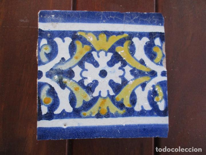 Antig&uuml;edades: Azulejo pintado siglo XVII - Foto 1