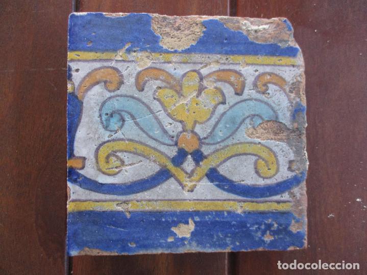 Antig&uuml;edades: Azulejo pintado siglo XVII - Foto 1