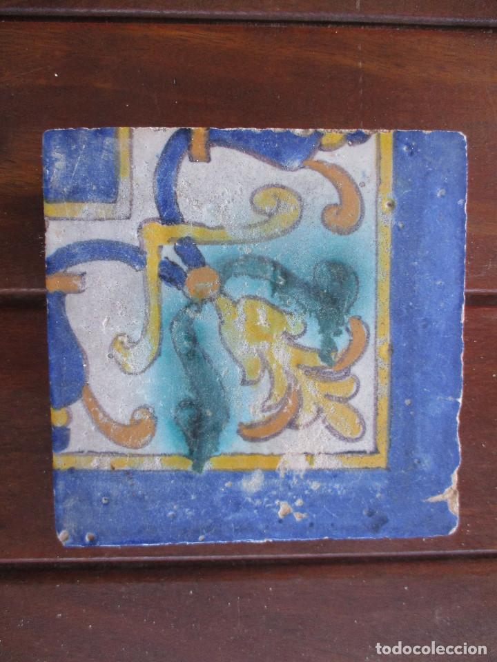 Antig&uuml;edades: Azulejo pintado siglo XVII - Foto 1