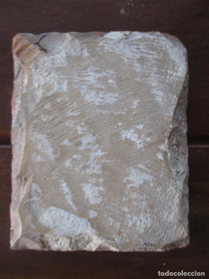Antig&uuml;edades: Azulejo pintado siglo XVII - Foto 2