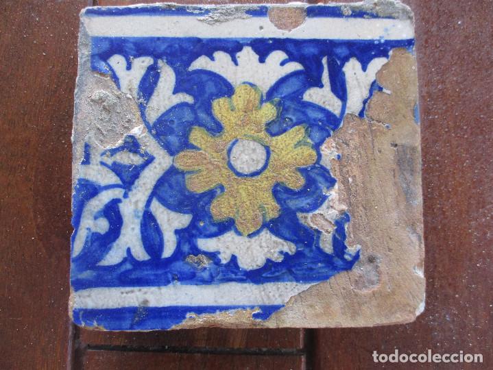 Antig&uuml;edades: Azulejo pintado siglo XVII - Foto 1