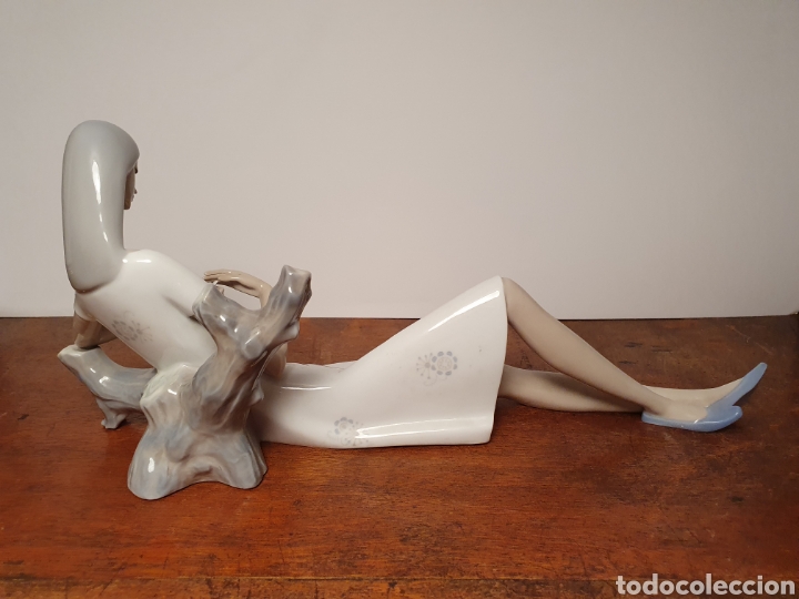 Antig&uuml;edades: Joven con margarita - Lladro - Foto 6