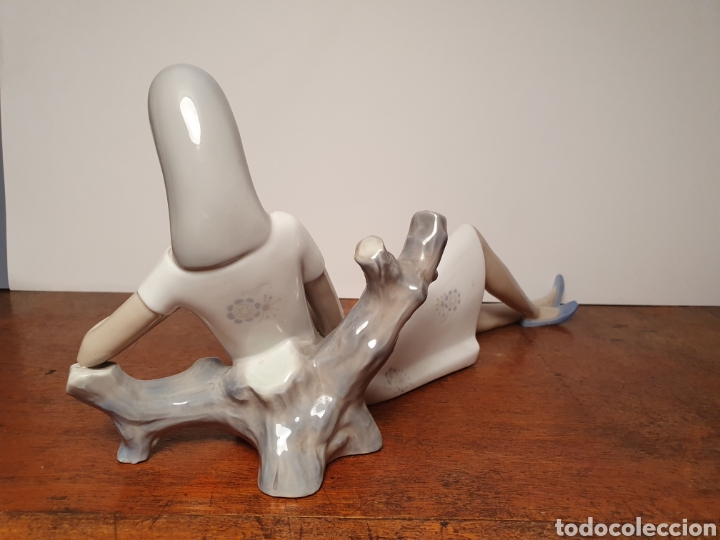 Antig&uuml;edades: Joven con margarita - Lladro - Foto 7