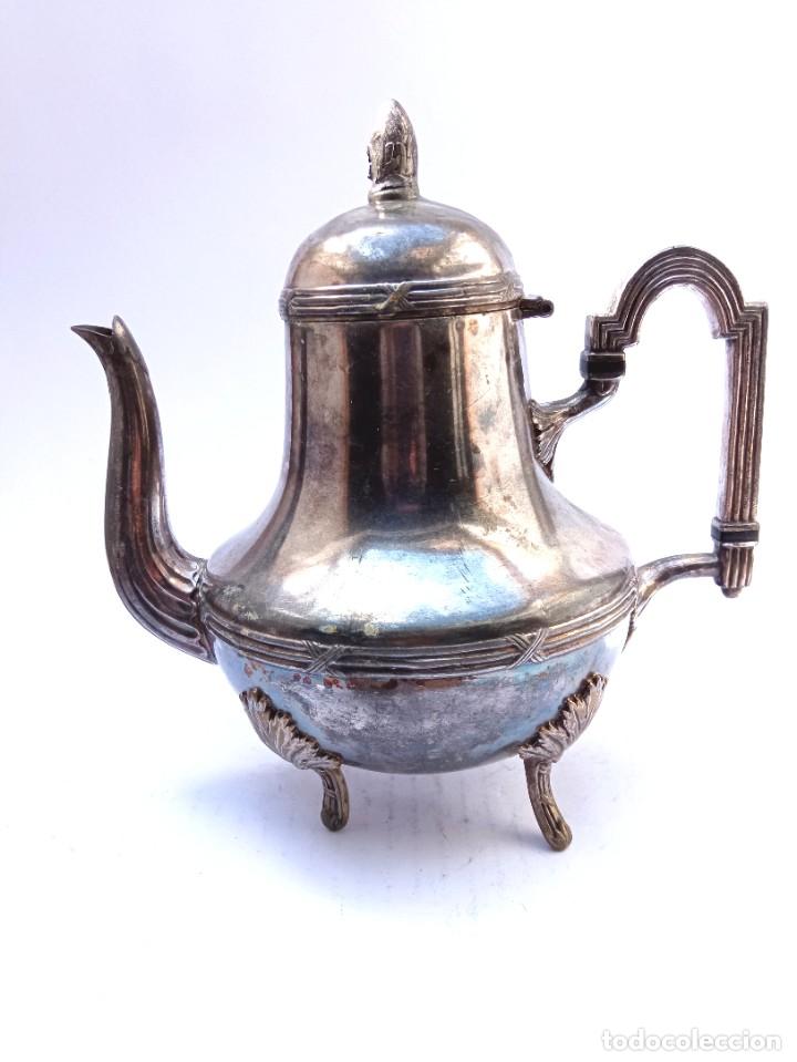 Antig&uuml;edades: Tetera art d&eacute;co de peltre ba&ntilde;ada en plata - Foto 1