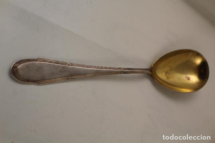 Antig&uuml;edades: cucharon en plata de ley punzonada - Foto 2