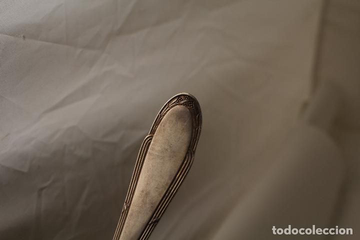 Antig&uuml;edades: cucharon en plata de ley punzonada - Foto 4