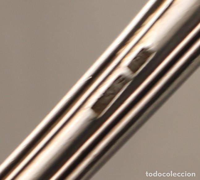 Antig&uuml;edades: cucharon en plata de ley punzonada - Foto 6