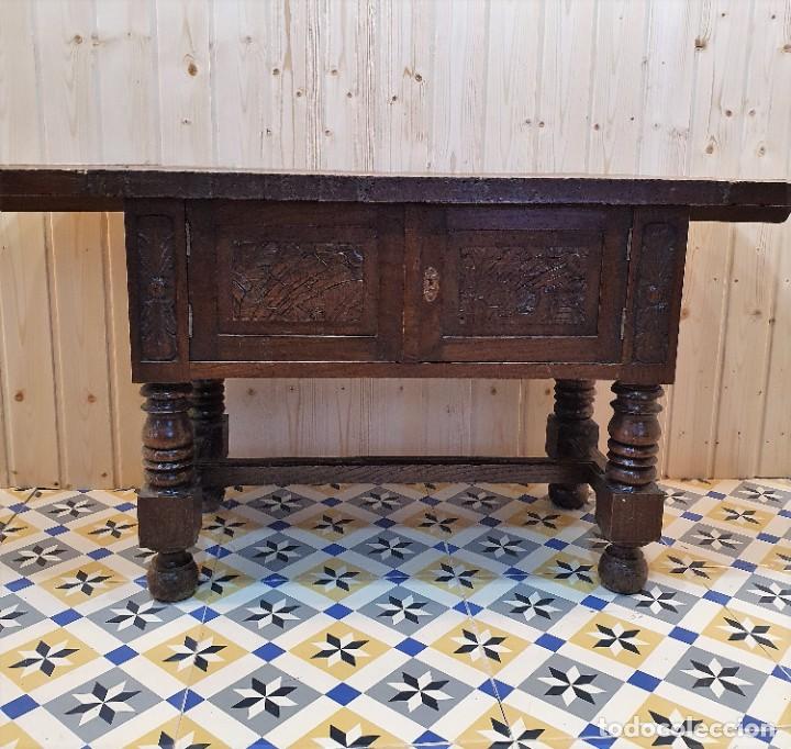 Antig&uuml;edades: ANTIGUA MESA TALLADA CON ALAS - Foto 5