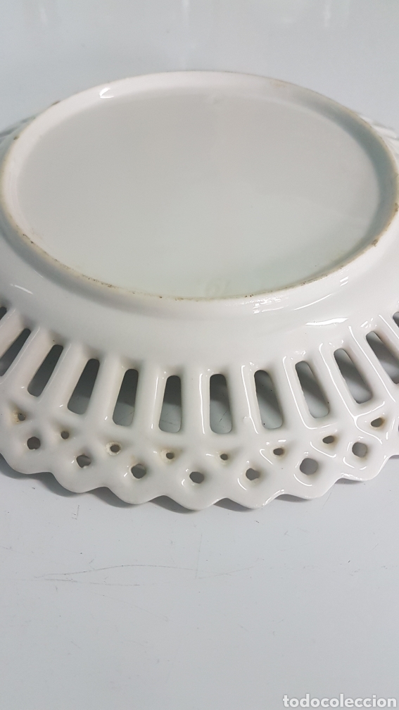 Antig&uuml;edades: PLATO PORCELANA CON ENCAJES - Foto 6