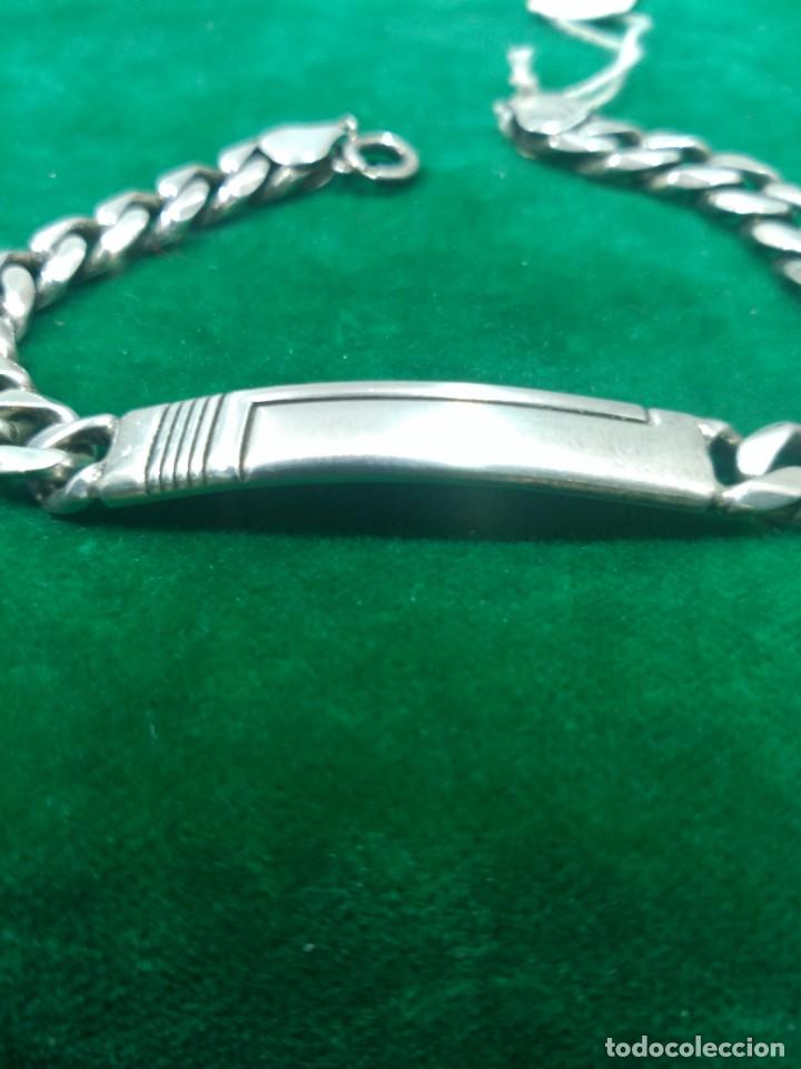 Antig&uuml;edades: Pulsera plata con chapa + - Foto 2