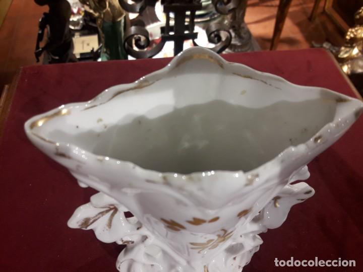 Antig&uuml;edades: Florero porcelana - Foto 3