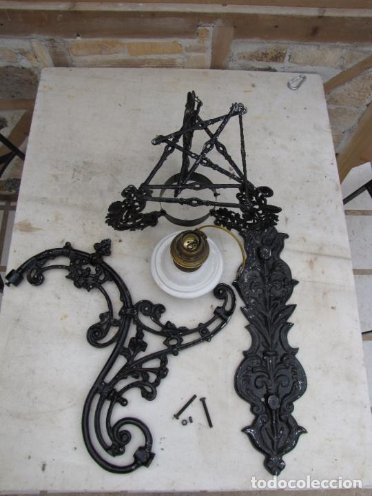 Antig&uuml;edades: Lampara botiva de aluminio fundido. Quinqu&eacute; de lat&oacute;n y opalina - Foto 13