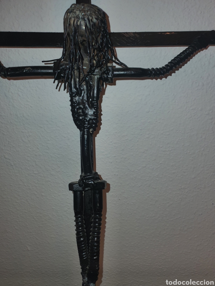 Antig&uuml;edades: Crucifijo met&aacute;lico - Foto 3