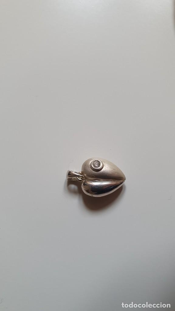 Antig&uuml;edades: Colgante de plata en forma de corazon - Foto 2