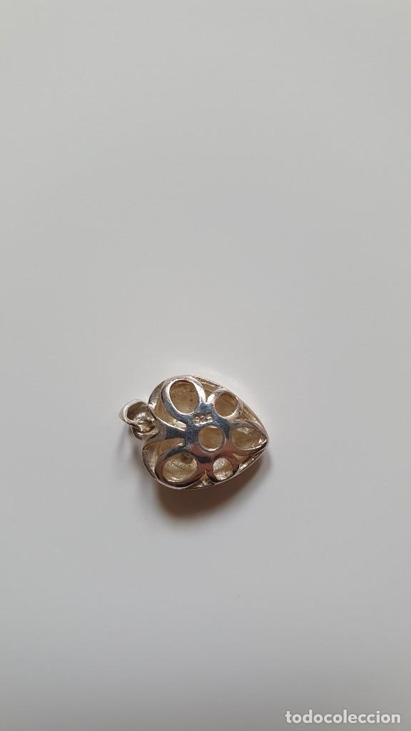 Antig&uuml;edades: Colgante de plata en forma de corazon - Foto 4