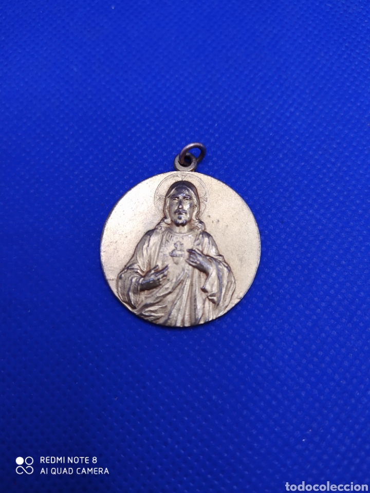 Antig&uuml;edades: Medalla coraz&oacute;n de Jes&uacute;s. 3cm. - Foto 1