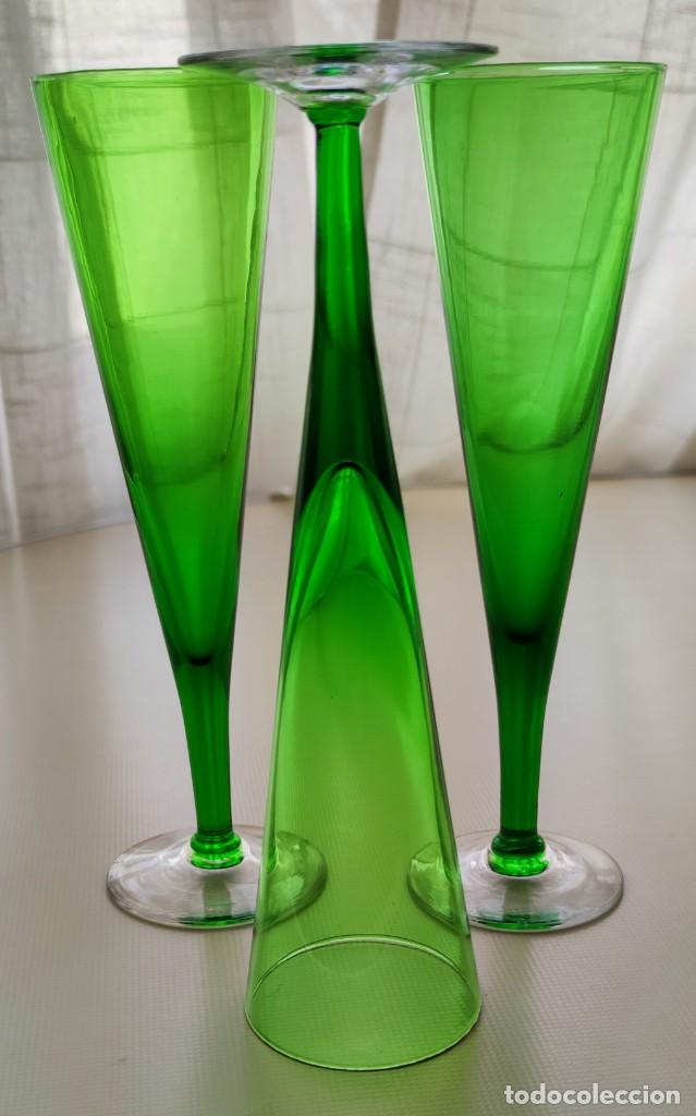Antig&uuml;edades: COPAS DE CRISTAL SOPLADO TIPO FLAUTA - Foto 2