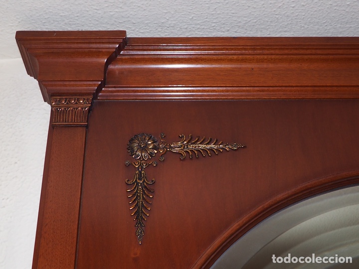 Antig&uuml;edades: Elegante espejo estilo alfonsino biselado - Foto 1