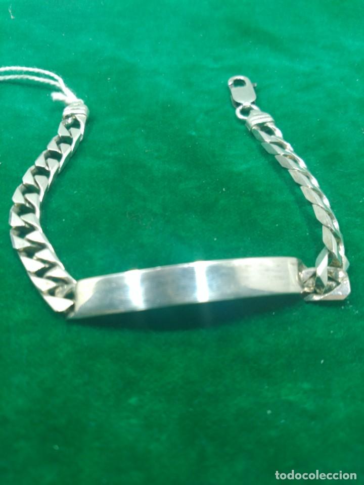 Antig&uuml;edades: Pulsera plata con chapa + - Foto 1