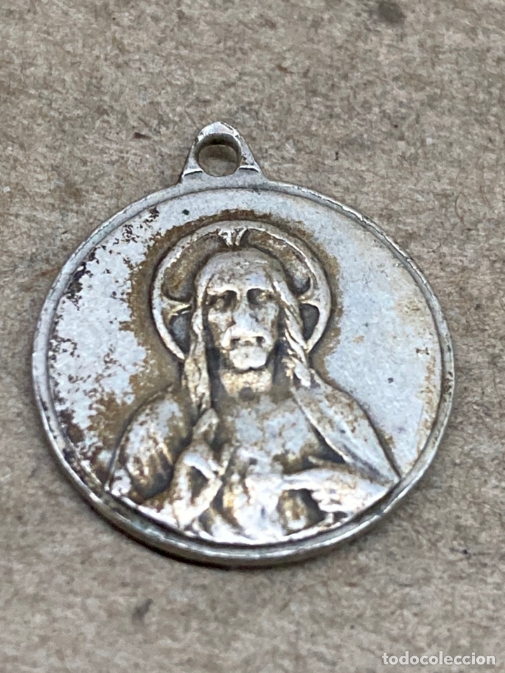 Antig&uuml;edades: Medalla religiosa de plata - Foto 2