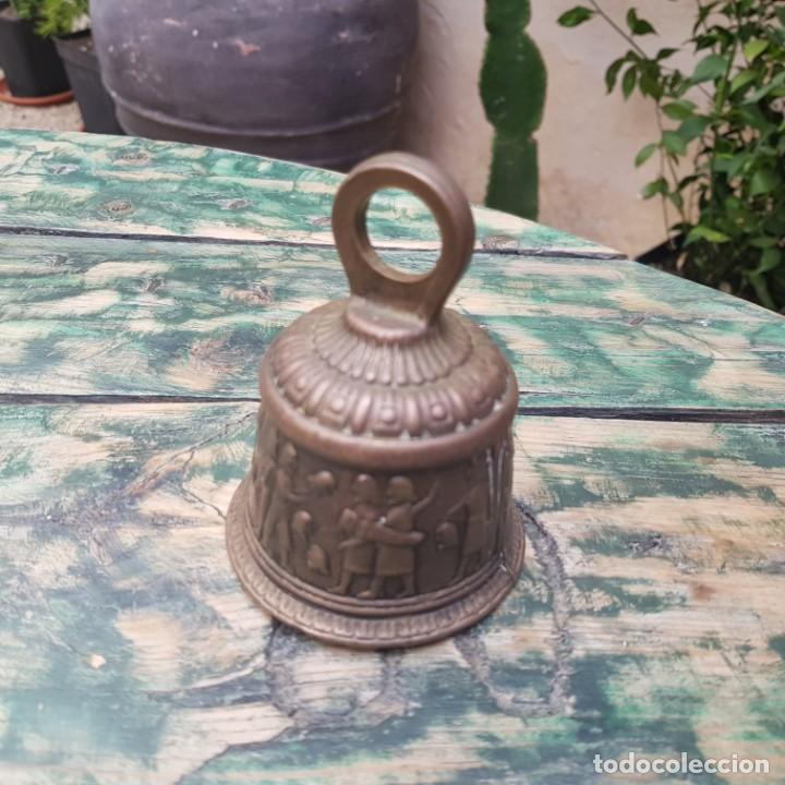 Antig&uuml;edades: PEQUE&Ntilde;A CAMPANA EN BRONCE - Foto 3
