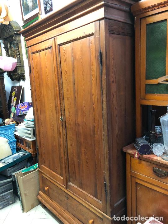 Fantastico y muy antiguo armario realizado en p Vendido en Venta