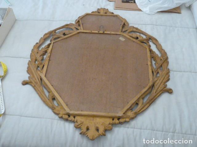 Antig&uuml;edades: ESPEJO CORNUCOPIA DE MADERA TALLADA Y DORADA - Foto 3