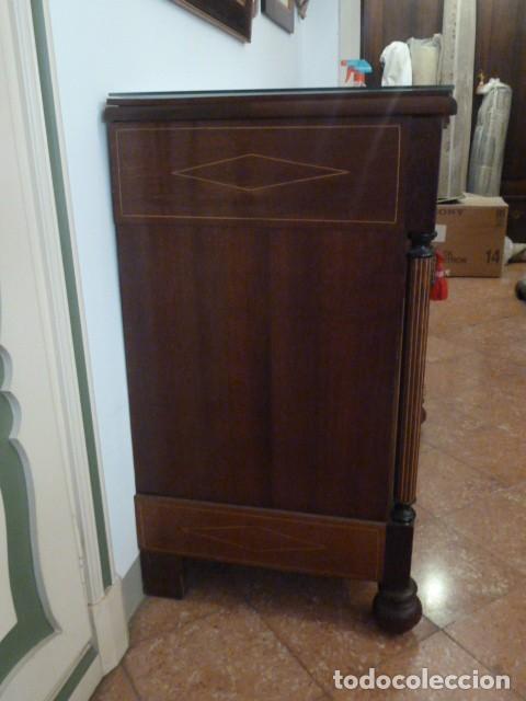 Antig&uuml;edades: C&Oacute;MODA DE CAOBA CON MARQUETERIA - Foto 3