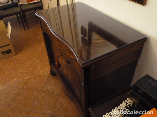 Antig&uuml;edades: C&Oacute;MODA DE CAOBA CON MARQUETERIA - Foto 4