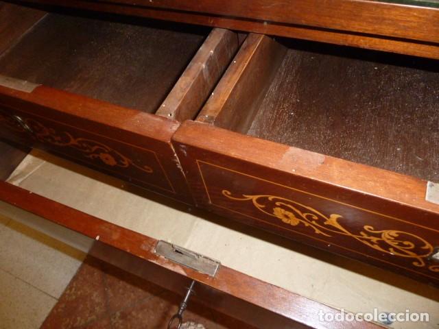 Antig&uuml;edades: C&Oacute;MODA DE CAOBA CON MARQUETER&Iacute;A. - Foto 5