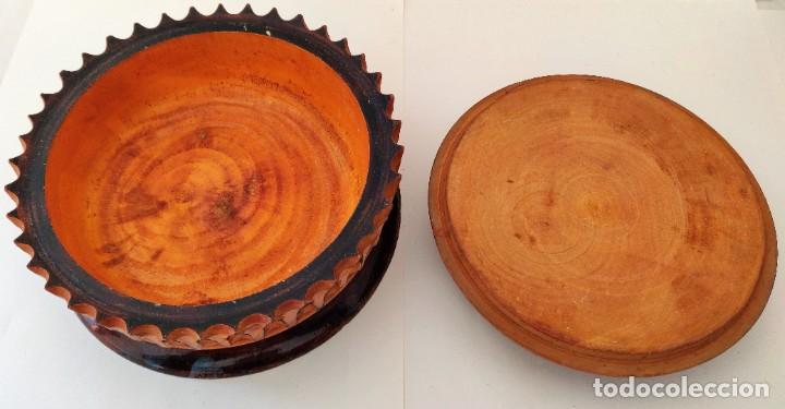 Antig&uuml;edades: Caja de madera - Foto 2