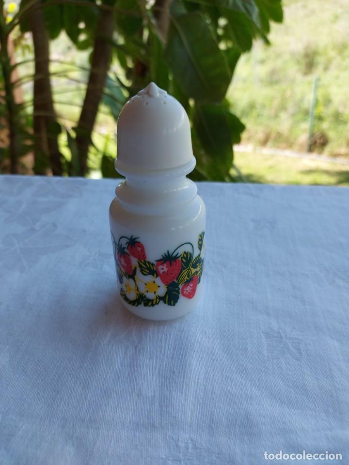 Antiguidades: TARRO DE SALES DE BA&Ntilde;O OPALINA BLANCA