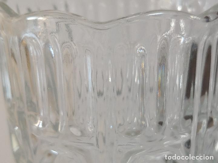 Antig&uuml;edades: JARRON DE CRISTAL TALLADO TRANSPARENTE - Foto 3