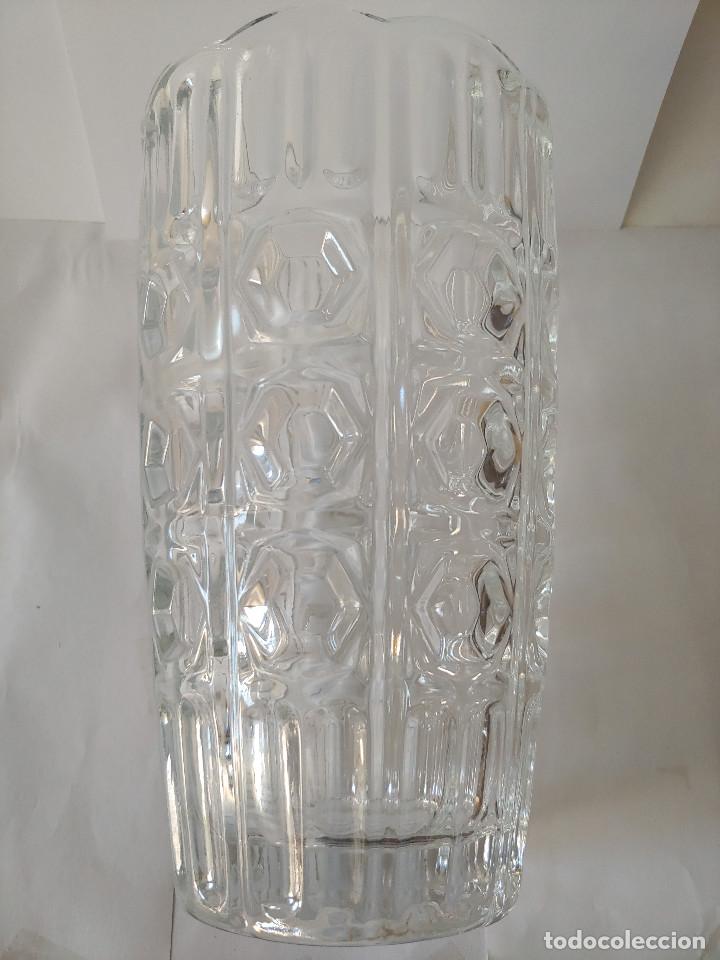 Antig&uuml;edades: JARRON DE CRISTAL TALLADO TRANSPARENTE - Foto 6