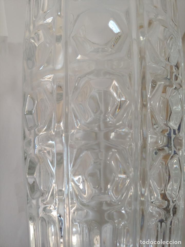 Antig&uuml;edades: JARRON DE CRISTAL TALLADO TRANSPARENTE - Foto 7
