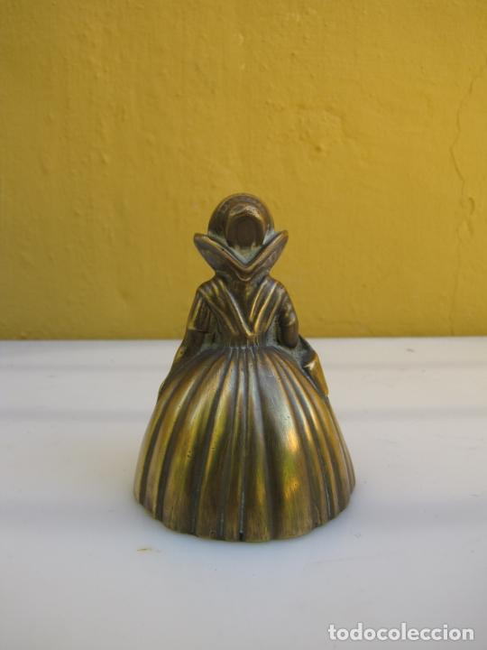 Antig&uuml;edades: 19.- Campanilla holandesa bronce - Foto 2