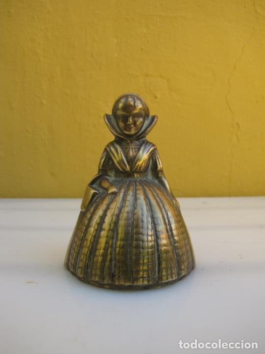 Antig&uuml;edades: 19.- Campanilla holandesa bronce - Foto 3