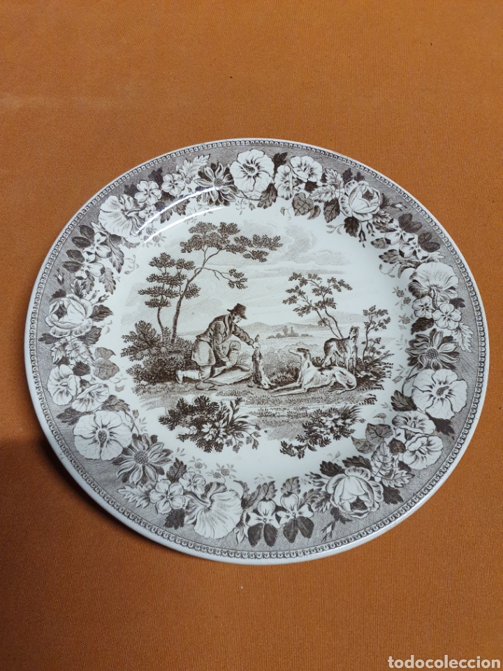 Antig&uuml;edades: 3 platos Porcelana - Foto 1