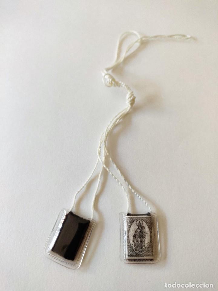 Antig&uuml;edades: Escapulario - Foto 1