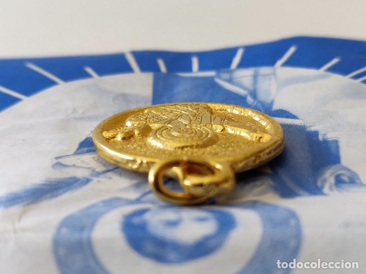 Antig&uuml;edades: Medalla Chapada en oro. - Foto 7