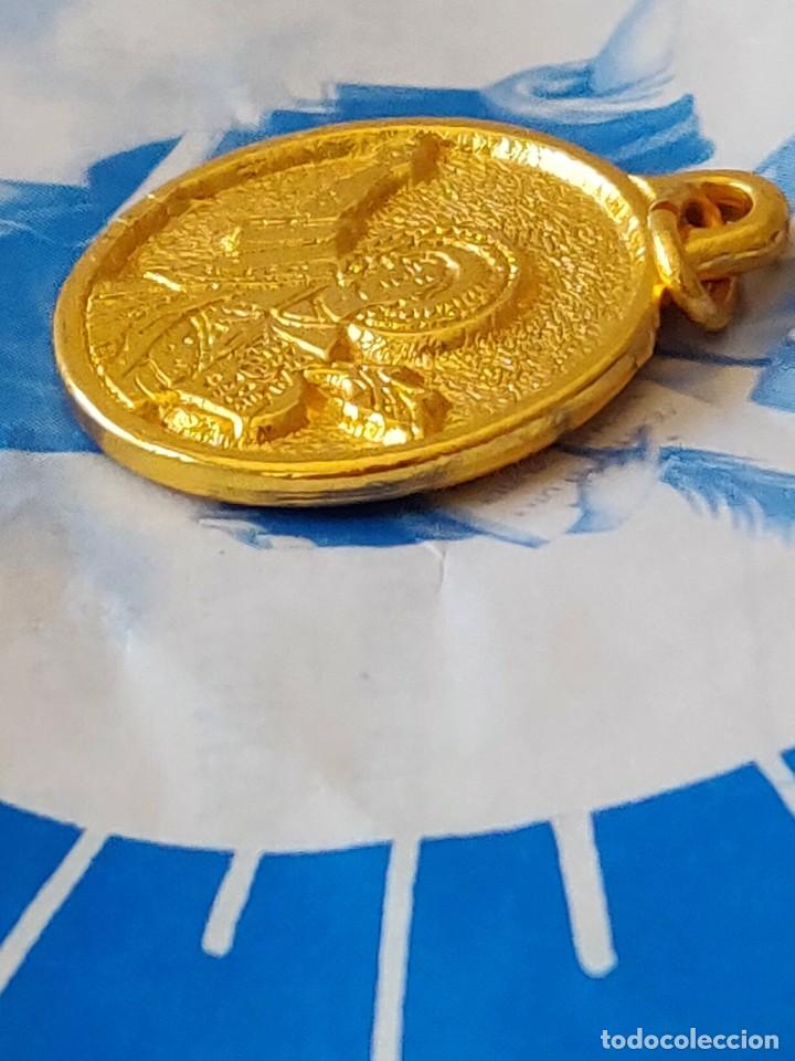 Antig&uuml;edades: Medalla Chapada en oro. - Foto 8
