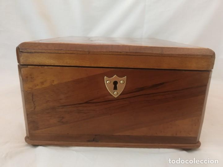 Antig&uuml;edades: ANTIGUA CAJA TARACEA - JOYERO - Foto 2