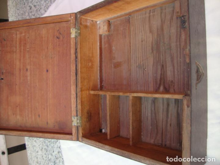 Antig&uuml;edades: caja de madera - Foto 2