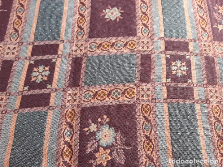 Antig&uuml;edades: COLCHA DE DOS CARAS PARA CAMA DE 150. - Foto 3