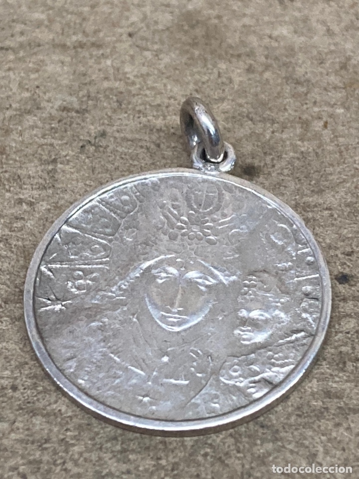 Antig&uuml;edades: Medalla religiosa de plata - Foto 1